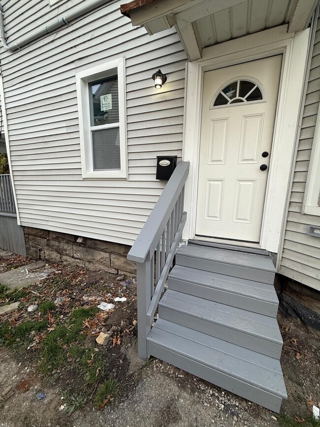 Foto del edificio - 1447 W 101st St