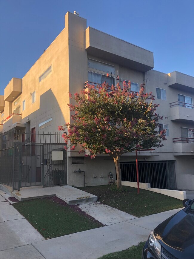 Foto del edificio - 10919 Peach Grove St