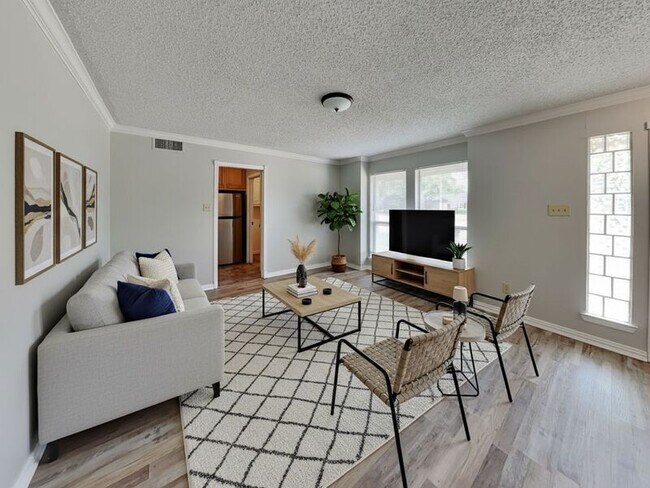 Foto del edificio - 1103 Portland Dr