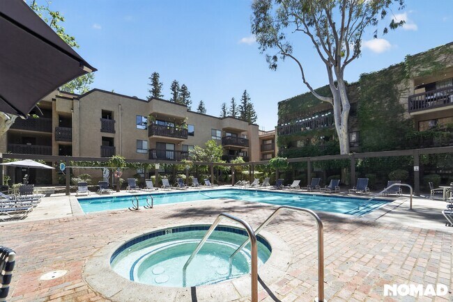 Foto del edificio - 22100 Burbank Blvd