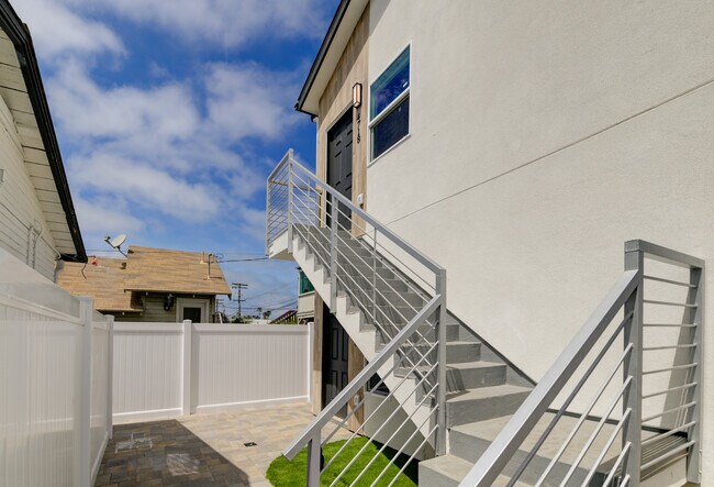 Foto del edificio - 4718 Muir Ave