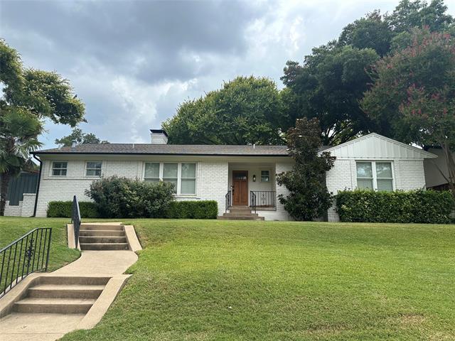 Primary Photo - 6911 Blackwood Dr