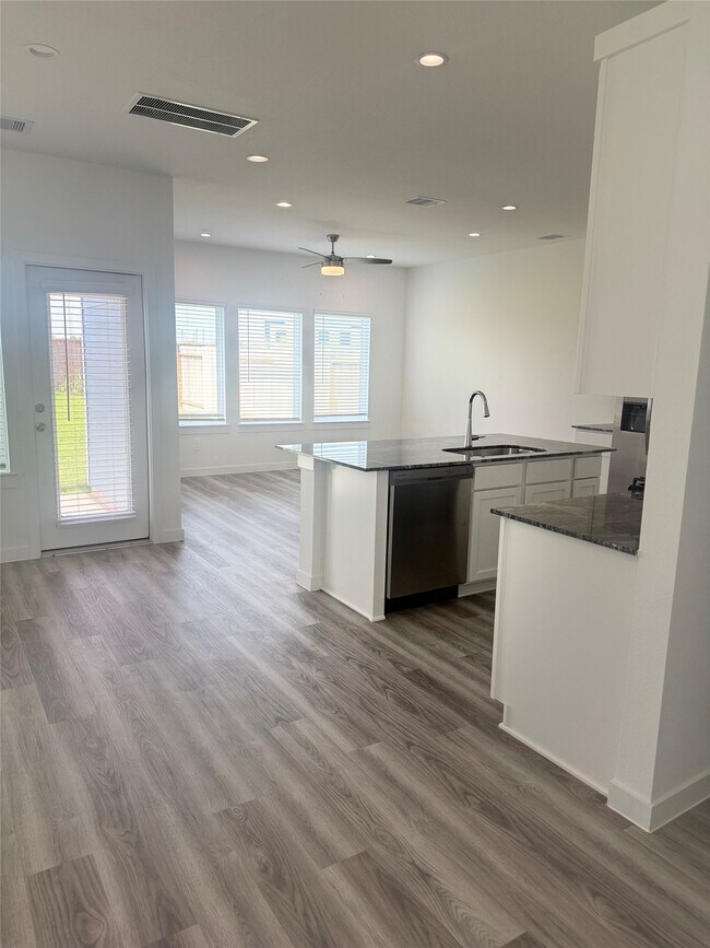 Foto del edificio - 2803 Lisburn Ter Ln