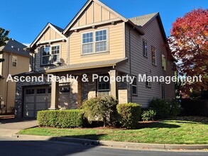 Building Photo - 6449 NE Meadowgate Ct