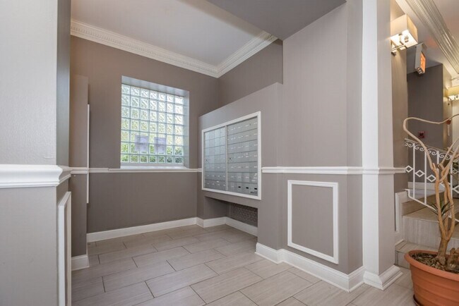 Foto del edificio - 6743 N Ashland Ave