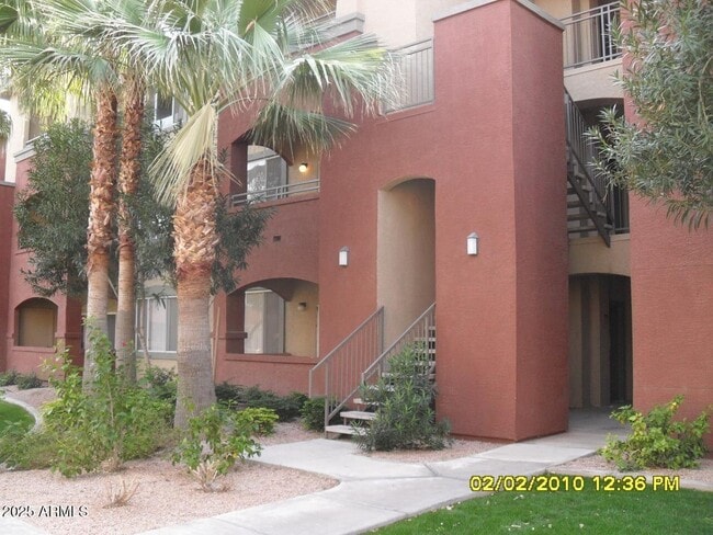 Building Photo - 5401 E Van Buren St