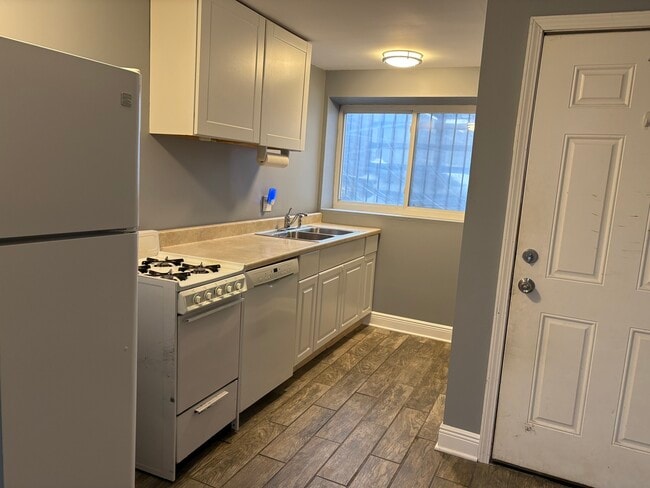 Foto del edificio - 522 N Troy St