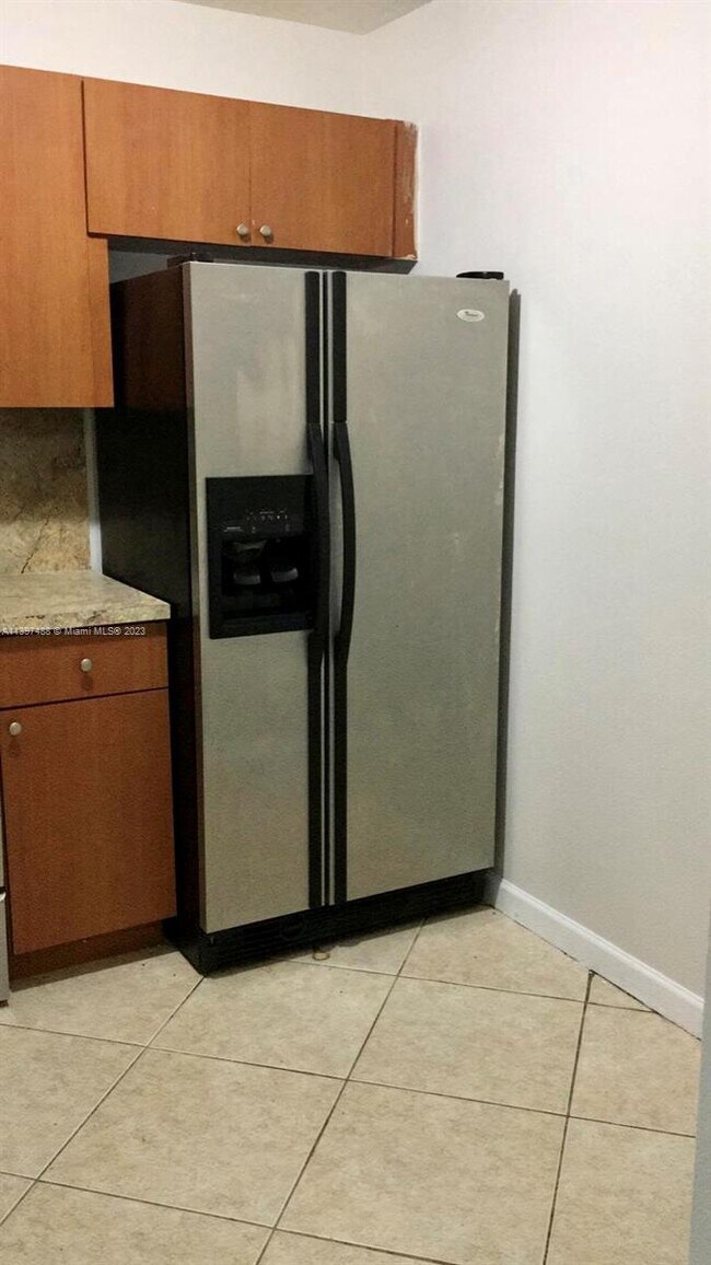 Foto del edificio - 5333 NW 18th St