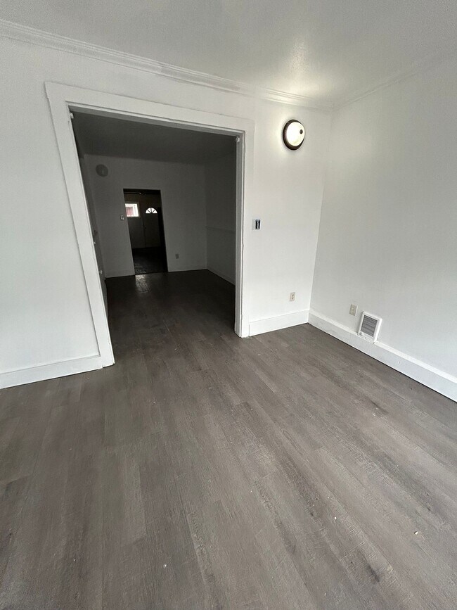 Foto del edificio - 522 W Pine St