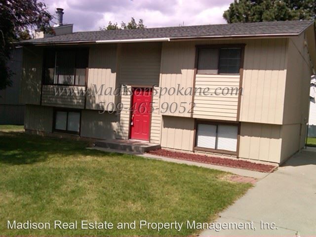 Primary Photo - 4 br, 2 bath House - 701 E. Vicksburg Ave.