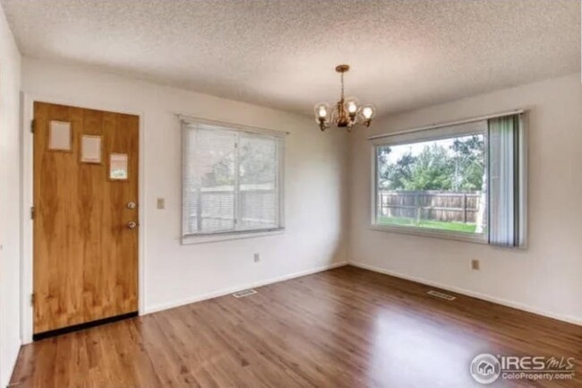 Foto del edificio - 2742 Goldenrod Pl