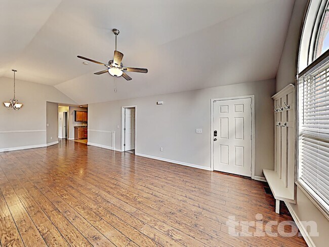 Foto del edificio - 1721 Stephenson Ln