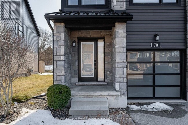 Building Photo - 70 Hawkins Dr