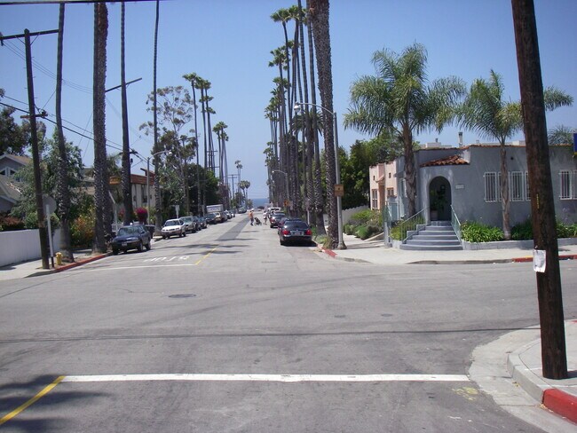 Ocean views from front of building - 1916 3rd St