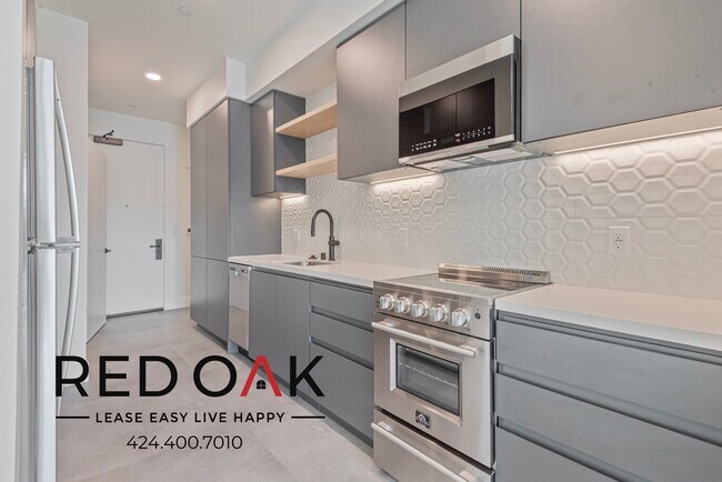 Foto del edificio - ~8 Weeks FREE~ Stunning NEW Luxury Studio ...
