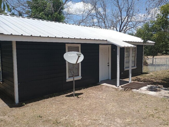 Foto del edificio - 1025 Valley View St