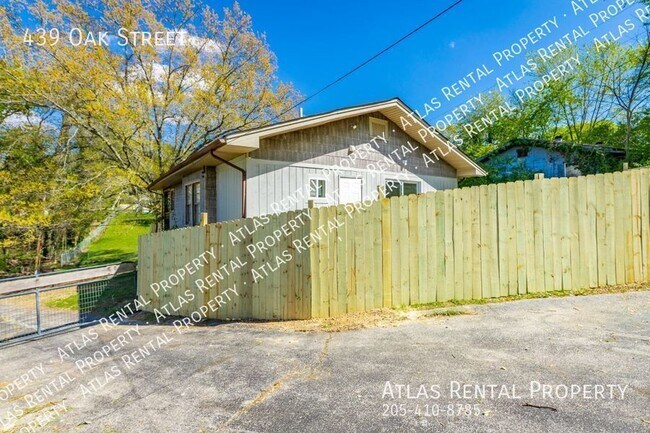 Building Photo - 439 Oak Street Rossville, GA 30741