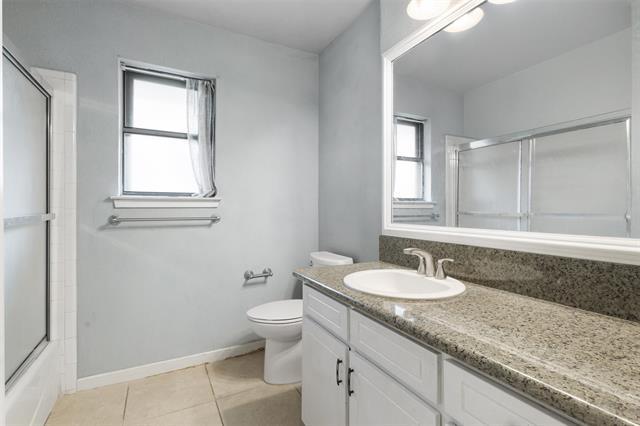 Foto del edificio - 7008 Church Park Dr