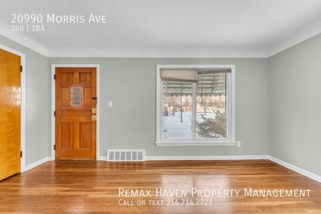 Foto del edificio - 20990 Morris Ave