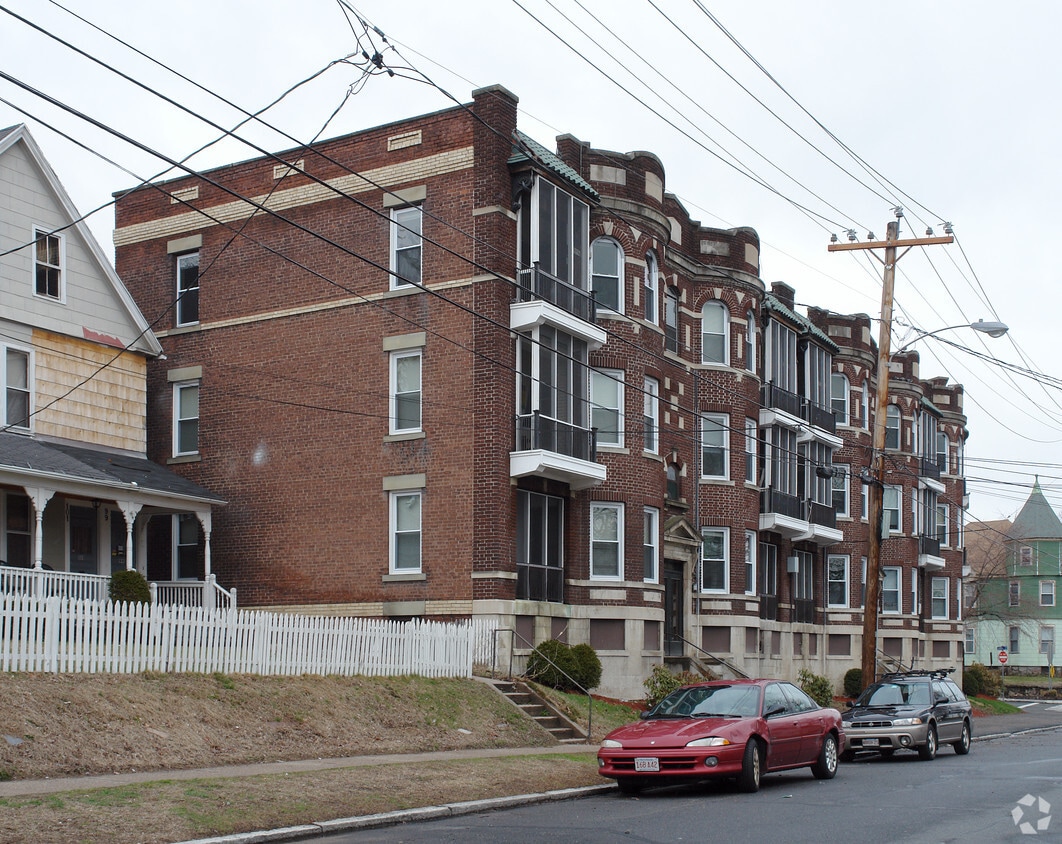 95 - 97 Brown Ave - 95-97 Brown Ave