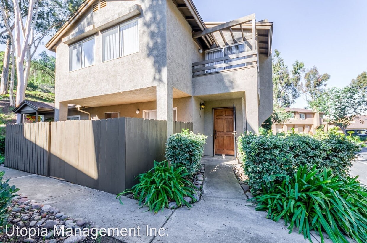 Primary Photo - 3 br, 2.5 bath House - 7361 Mission Trails...