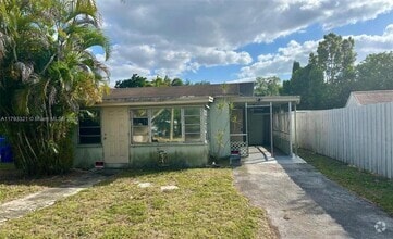 Building Photo - 550 N 58th Ave