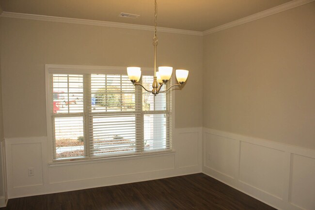 Foto del edificio - 30 Pratt Dr