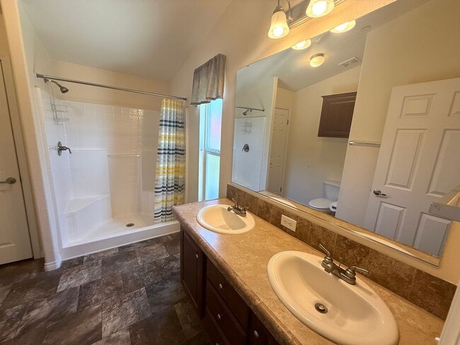Foto del edificio - Spacious 3-bedroom, 2-bathroom home in the desirable College Area of San Diego