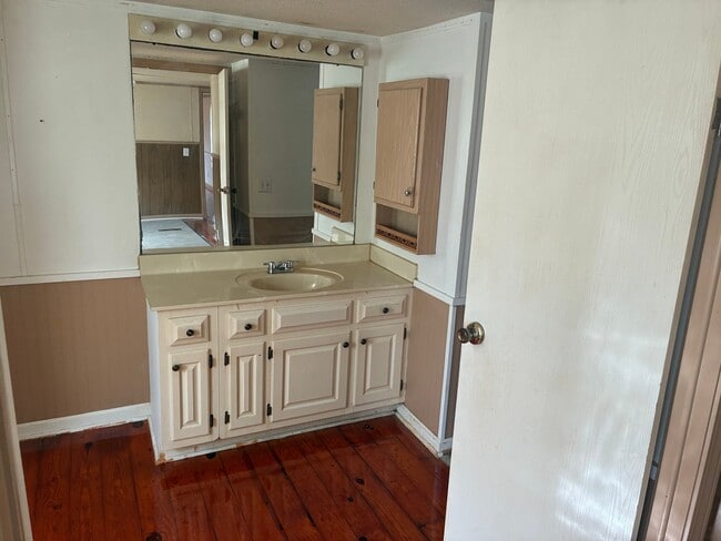 Foto del edificio - 4805 Old Stone Rd