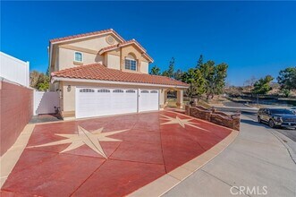 Building Photo - 429 Somerset Cir