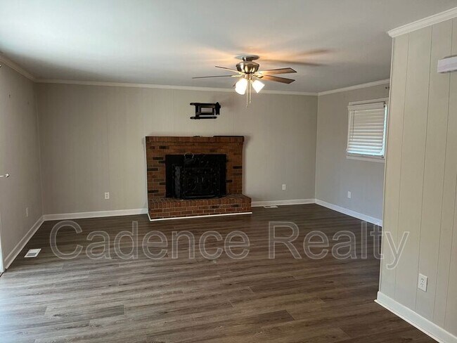 Building Photo - 432 S Kerr Ave