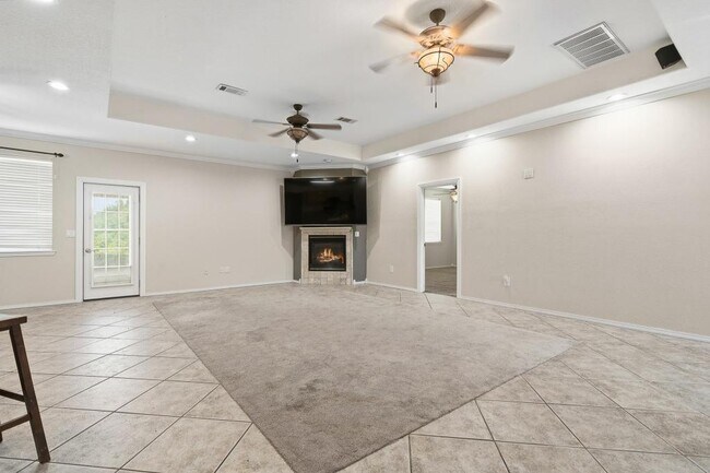 Foto del edificio - 1717 Red Oak Dr