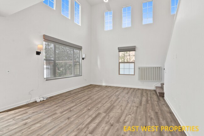 Foto del edificio - 136 Falcon Rdg