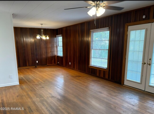 Building Photo - 2418 N University Ave