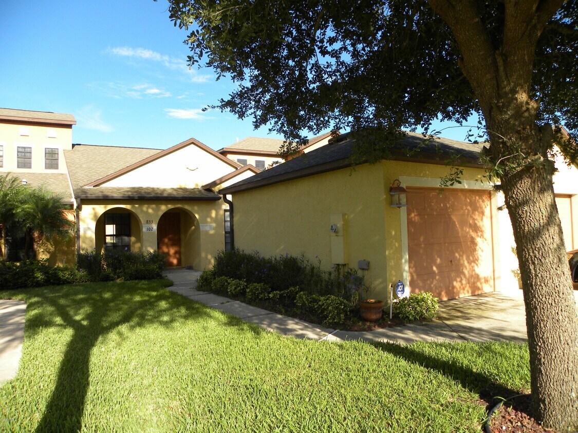 855 Luminary Cir, Melbourne, FL 32901 Townhome Rentals in Melbourne