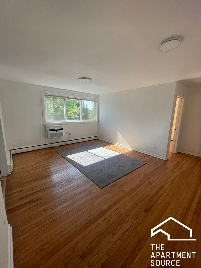 Building Photo - 1408 W Juneway Terrace