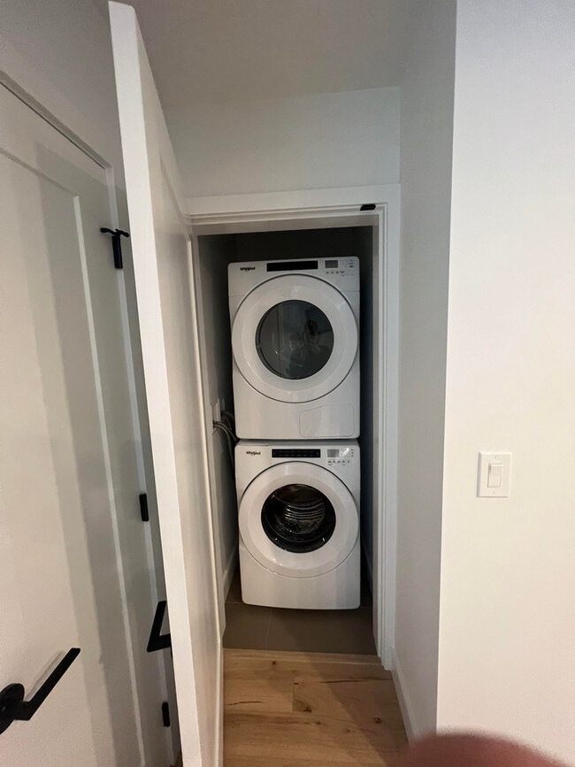 Photo du bâtiment - 55 Klahanie Dr