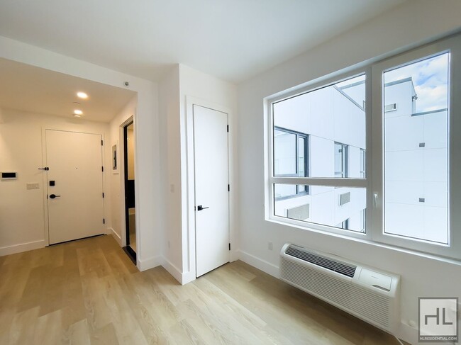 Foto del edificio - Crown Heights / Sunlit Studio 1-Bath / New...