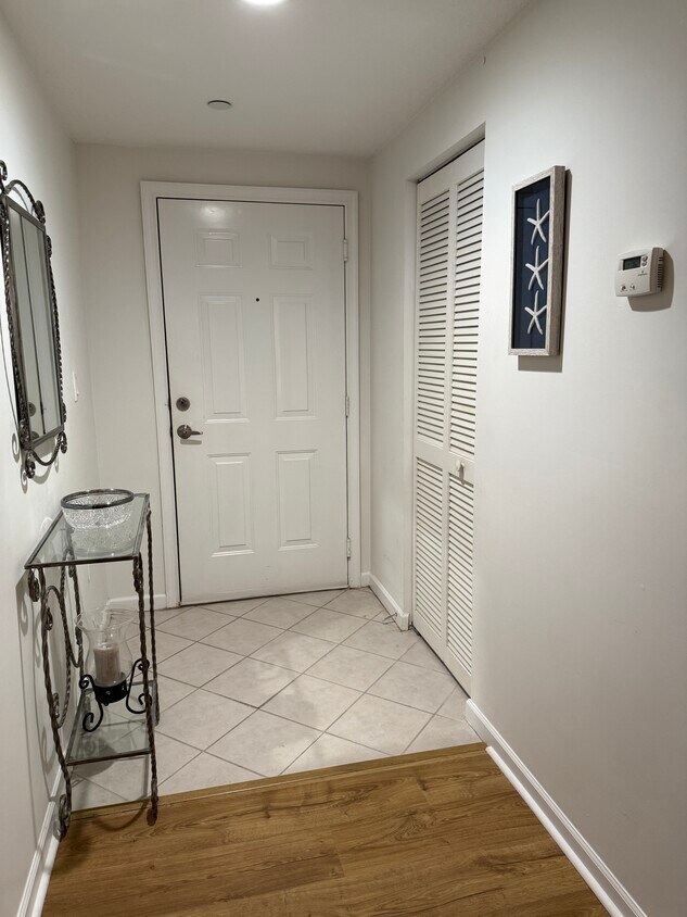 Foto principal - 5095 Fairways Cir