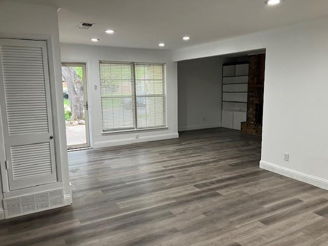 Building Photo - 208 Bowles Dr