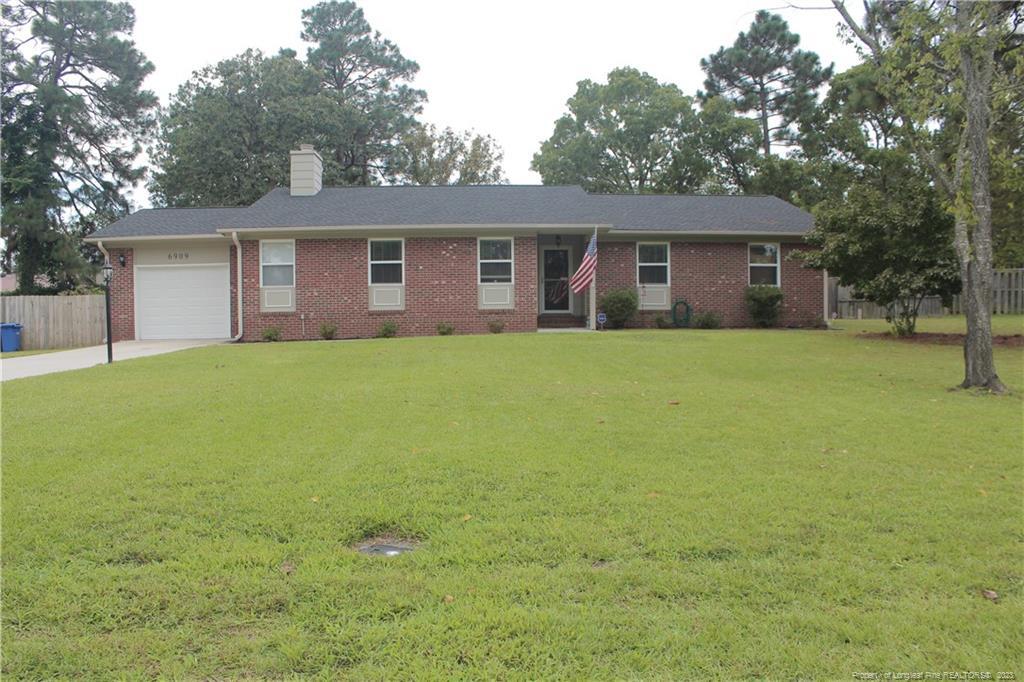 6909 Wickersham Rd, Fayetteville, NC 28314 House for Rent in