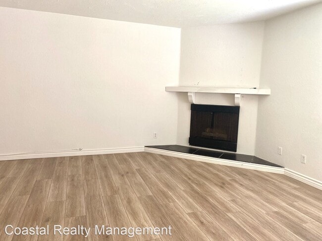 Building Photo - 16942 Lynn Lane