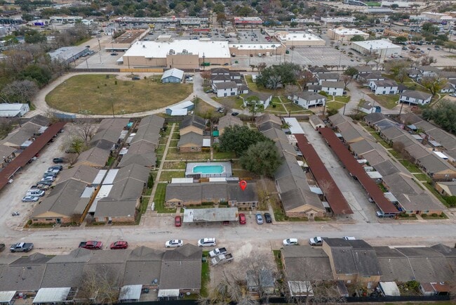 Foto del edificio - 3340 Burke Rd