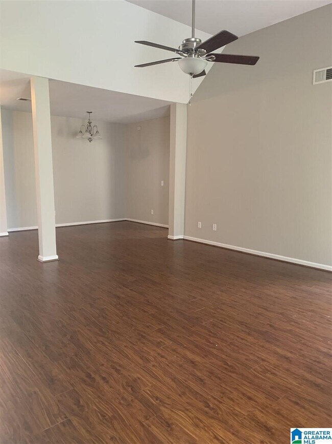 Building Photo - 512 Camden Cove Cir