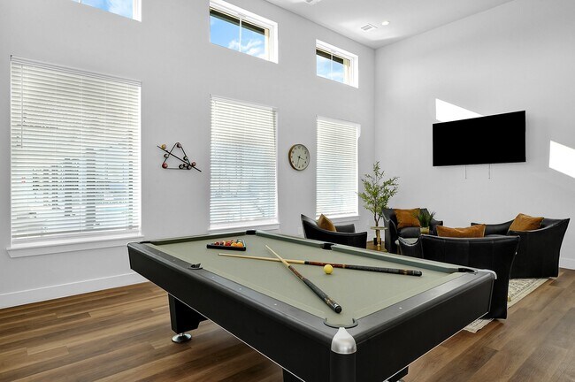 Building Photo - 38634 Spur 149 Rd