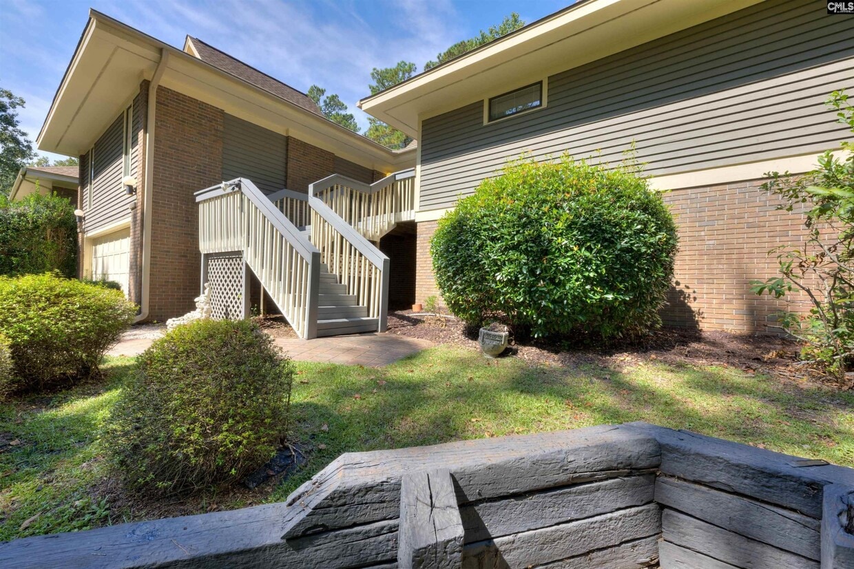 Foto principal - 9 Fairway Ln