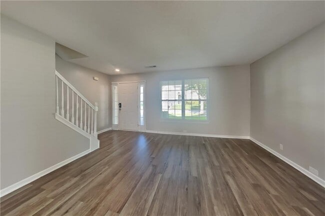 Building Photo - 4022 Rosebud Park Dr