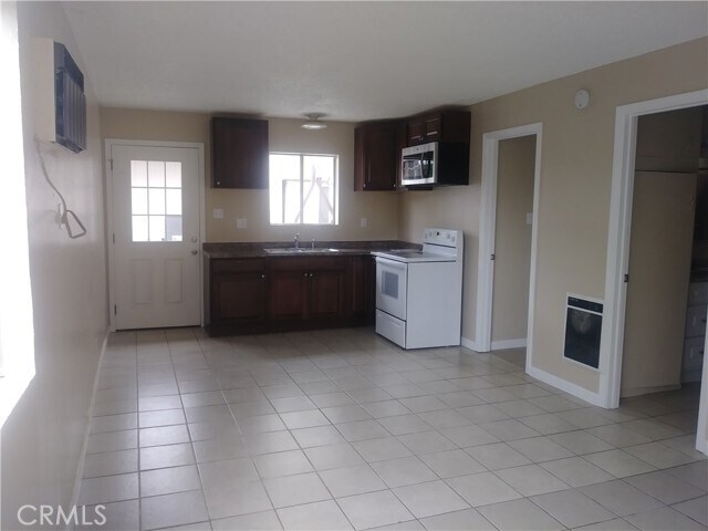 Foto del edificio - 350 16th St