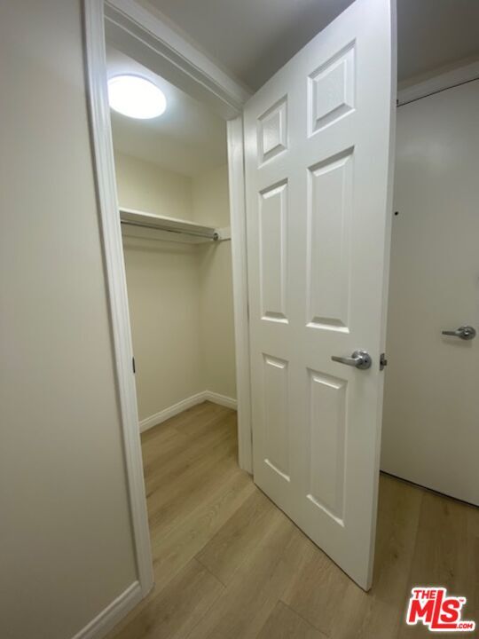 Foto del edificio - 7045 Hawthorn Ave