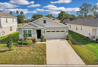 Building Photo - 10157 Spring Lake Dr